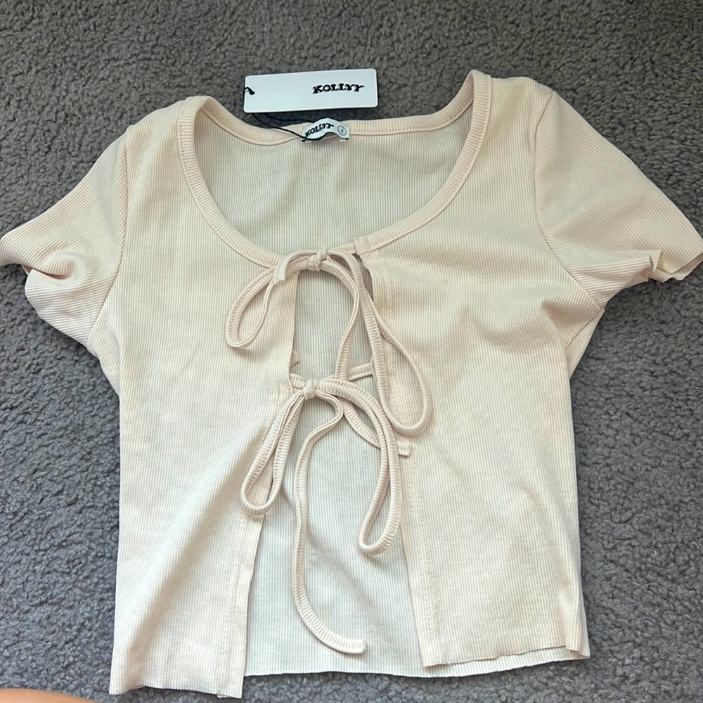 Brand: Kollyy Size: small Never worn, brand new with tags.